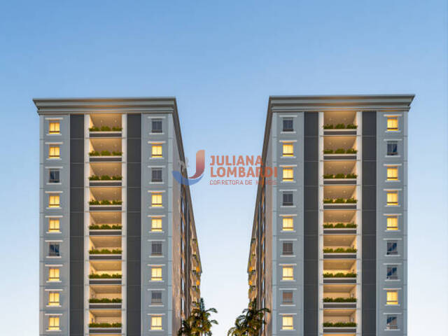 #25 - Apartamento para Venda em Cascavel - PR