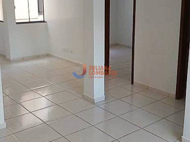 #48 - Apartamento para Venda em Cascavel - PR